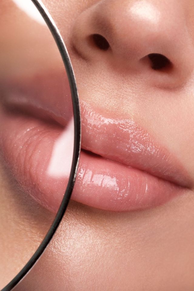 Plump Up Extra Hydrating Plumping Gloss No:201 Royal