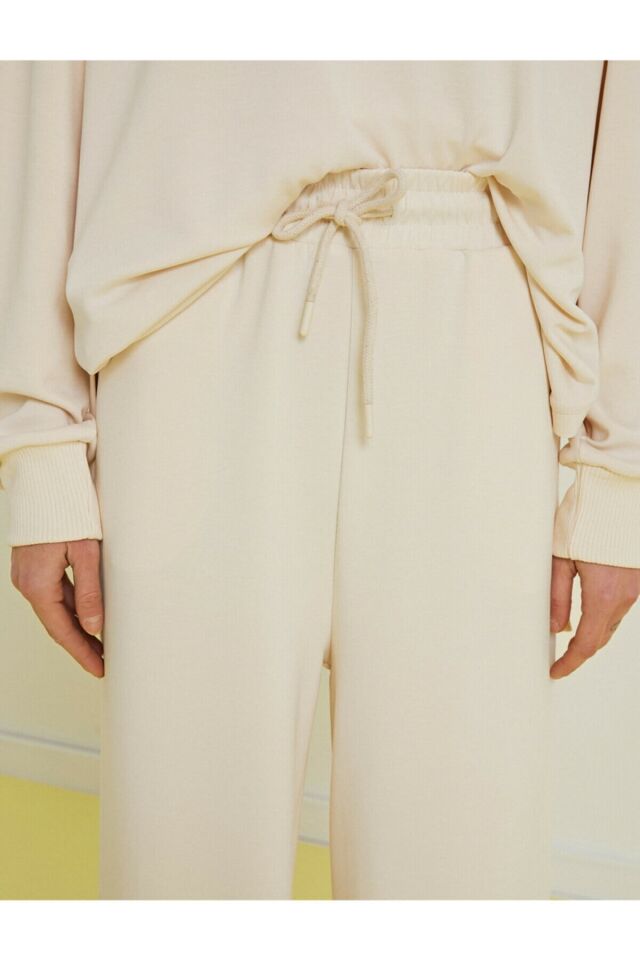 Women's Ecru Wide Leg Sweatpants