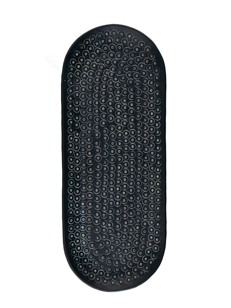 Relief Metal Oval Decorative Plate