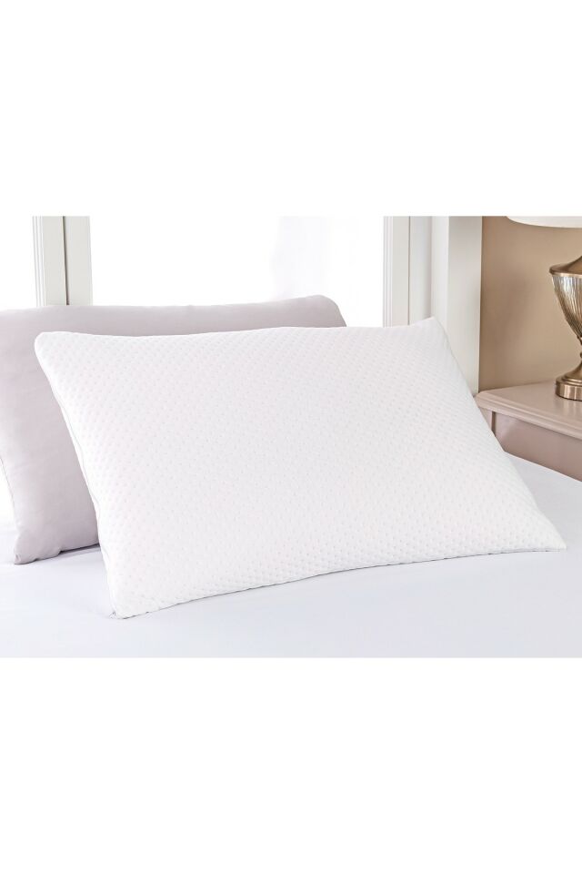 Elicia Liquid Proof Pillow Cover