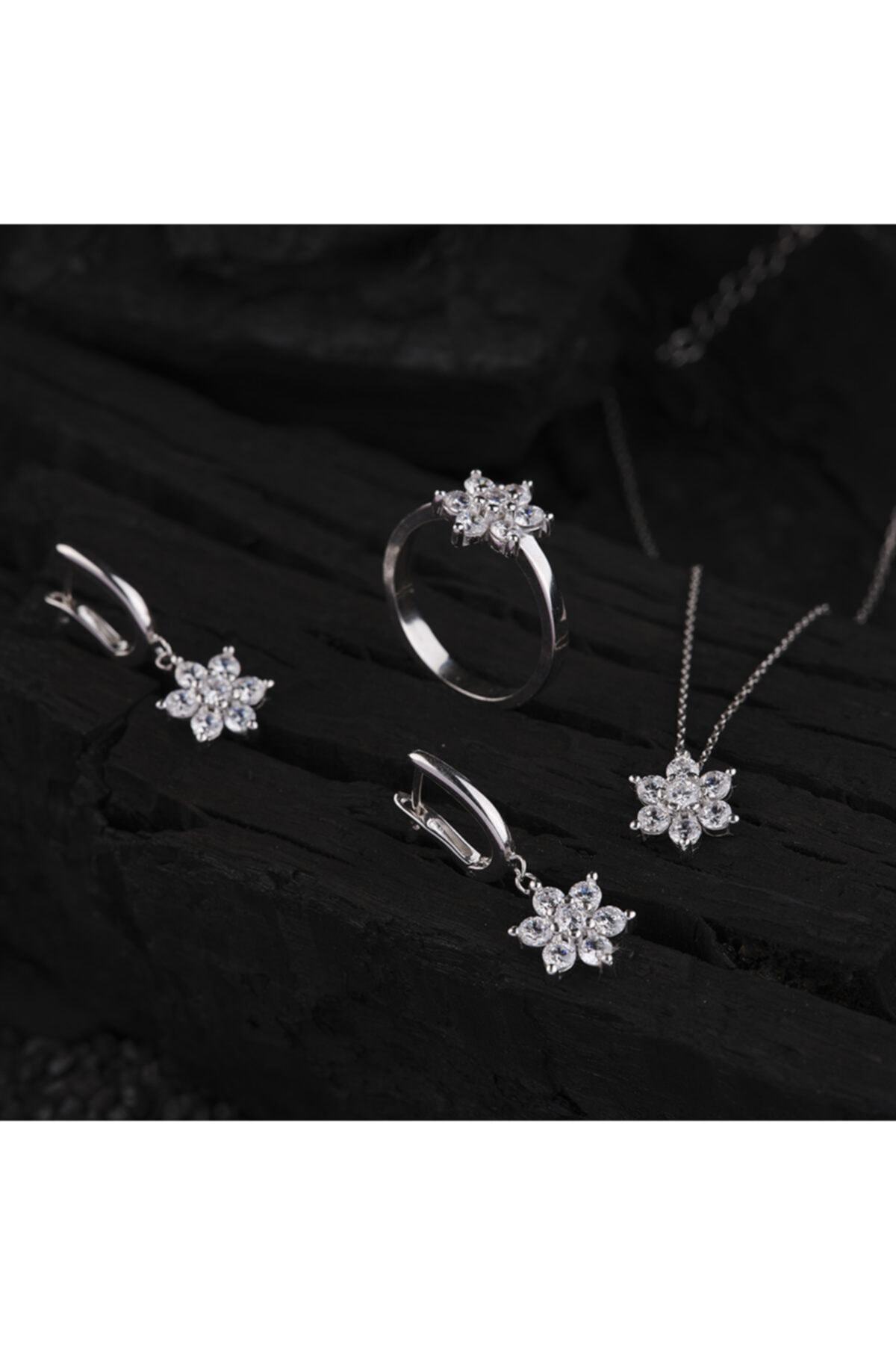 Flower Women Silver Set