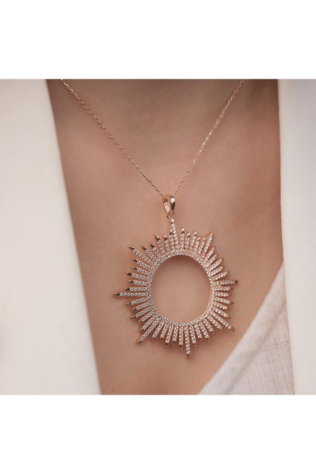 Güneş Kadın Kolye Modeli