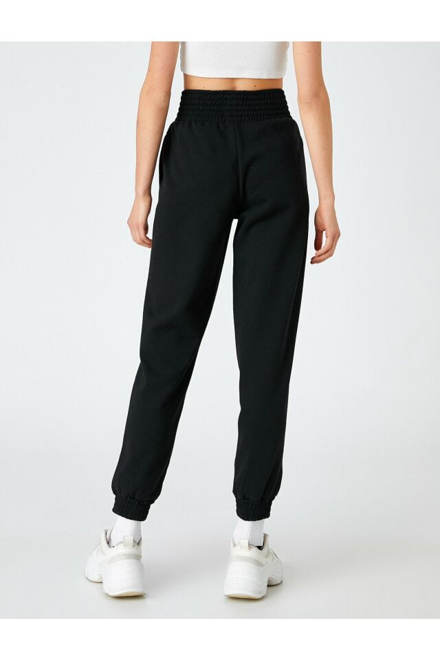 Jogger Sweatpants With Elastic Waist Pocket