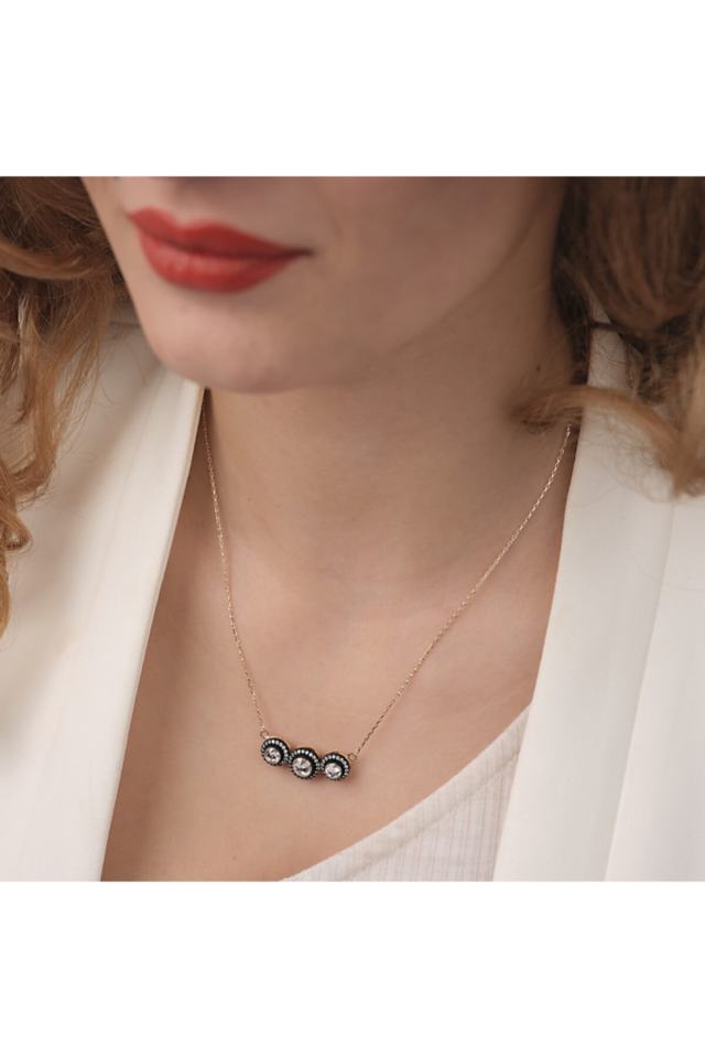 Triple Diamond Mounted Women's Necklace