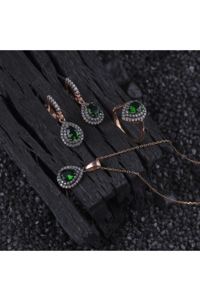 Silver Women's Set Model with Green Drop Stones