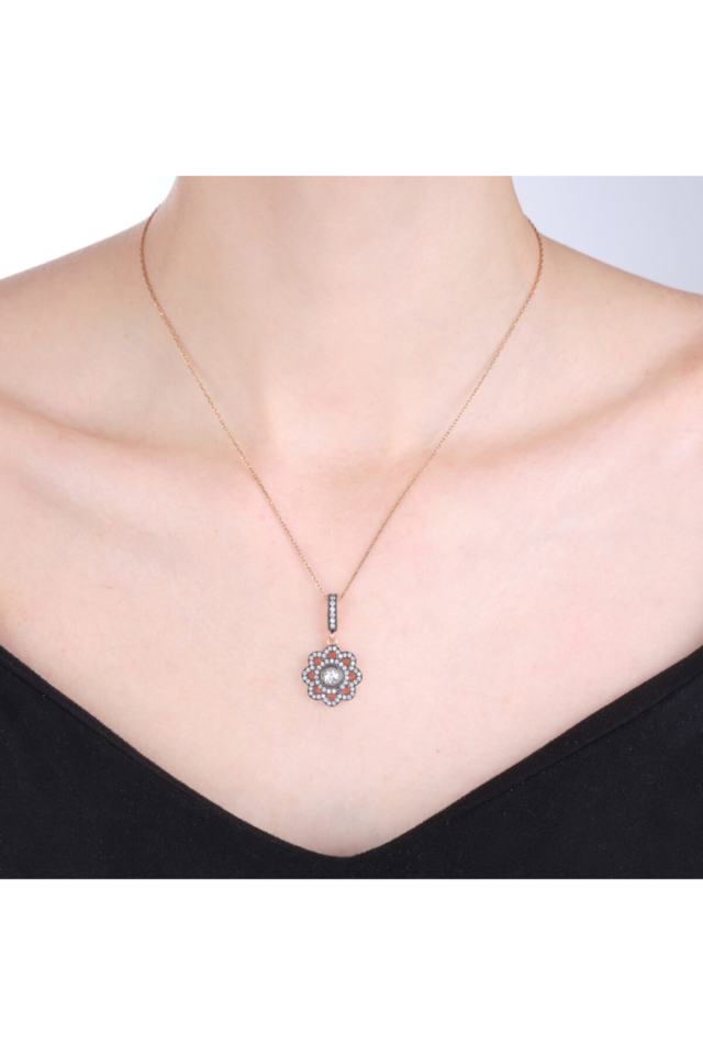 Diamond Mounted Flower Silver Women's Set