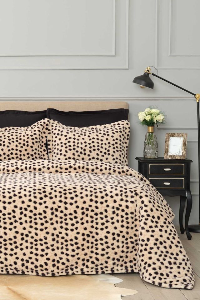 Fluffy Leopard Double Fur Bedspread
