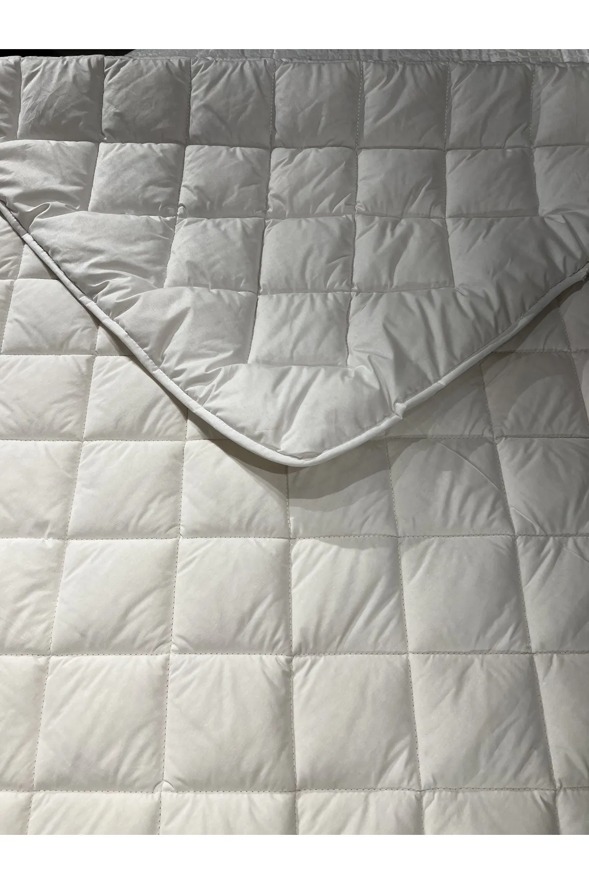 Handmade-Merino Lambswool Quilt (100% Pure Merino Lambswool)