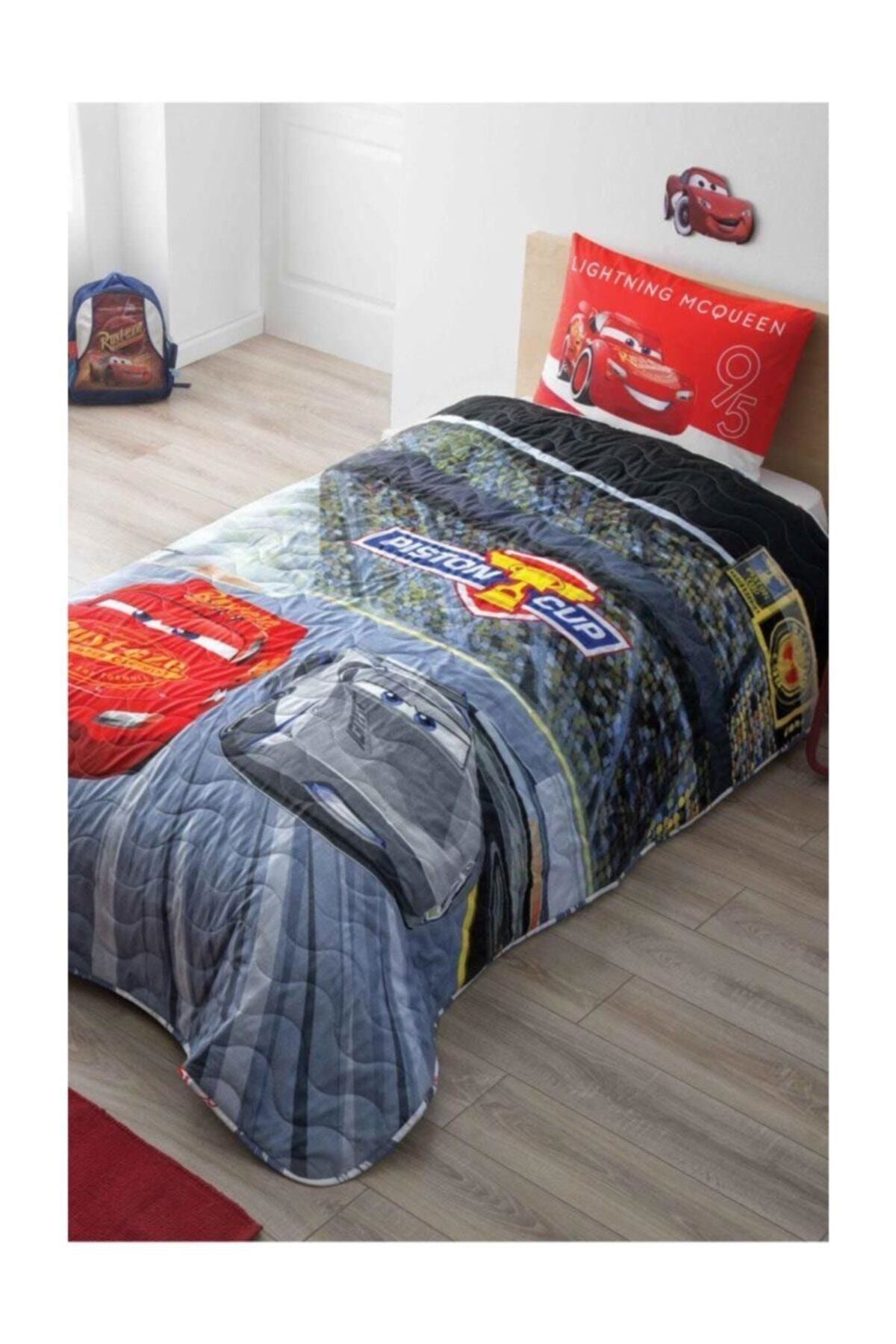 Kırmızı Disney Cars 3 Lisanslı Tek Kişilik Yatak Örtüsü