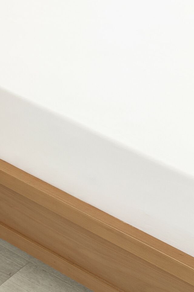 Plain 2 Cotton Intermediate Size Elastic Bed Sheet 140X200 Cm White