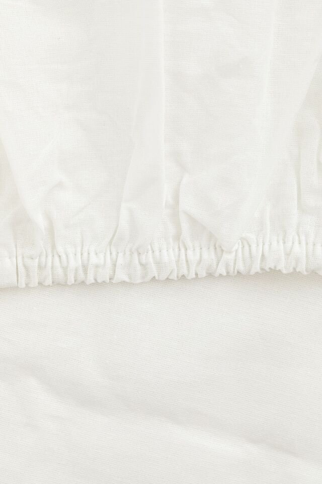 Plain 2 Cotton Intermediate Size Elastic Bed Sheet 140X200 Cm White