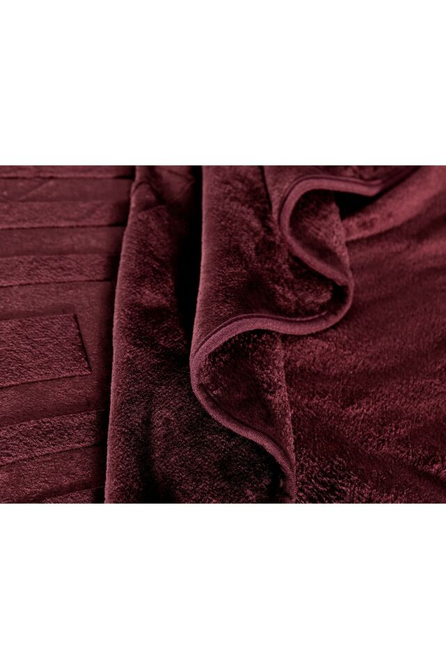 Clementine Vizon Emboss Çift Kişilik Battaniye - Bordo
