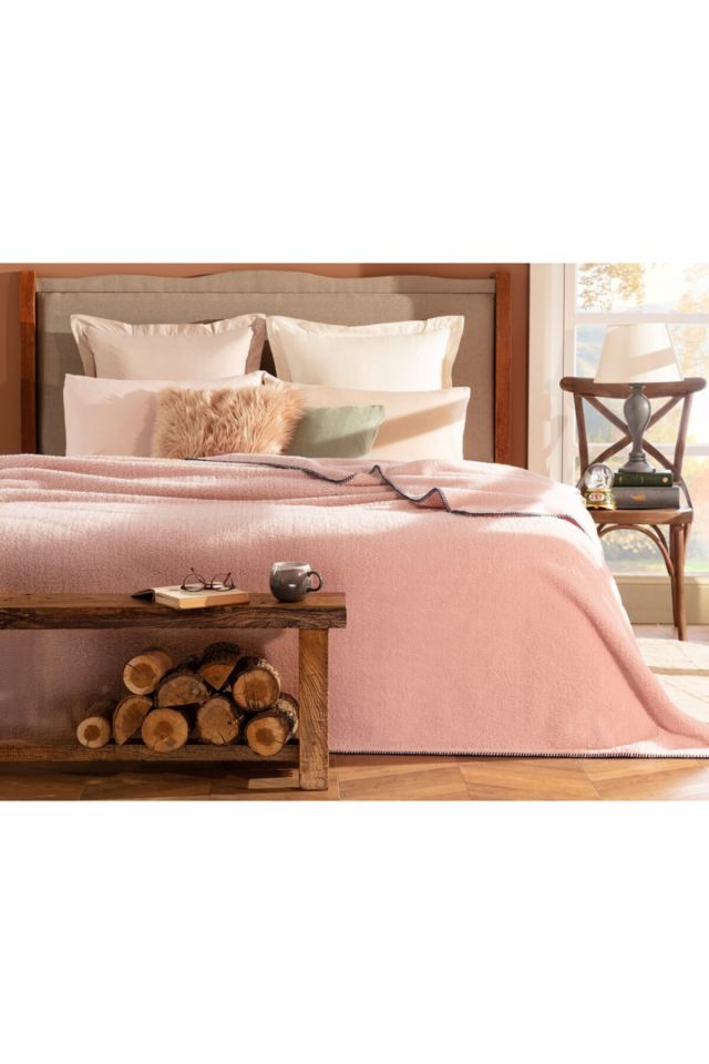 Claire Sherpa Double Plain Blanket Powder