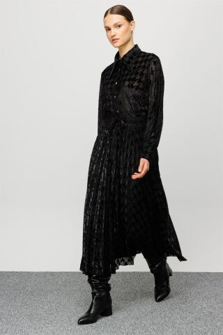 Ghisa Pleated Velvet Skirt BLACK SWEATER