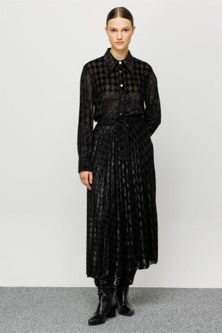 Ghisa Pleated Velvet Skirt BLACK SWEATER