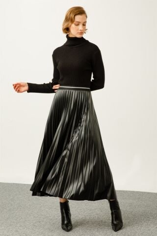 Ghisa Pleated Leather Skirt BLACK