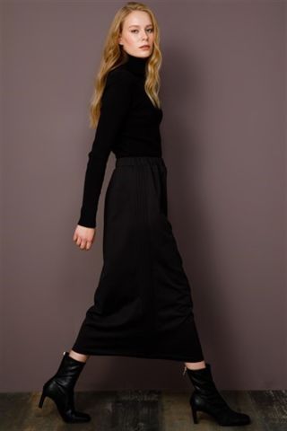 Ghisa Side Stitched Skirt BLACK
