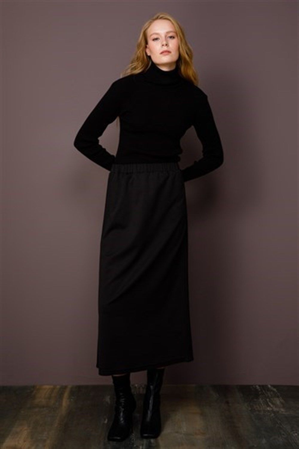 Ghisa Side Stitched Skirt BLACK