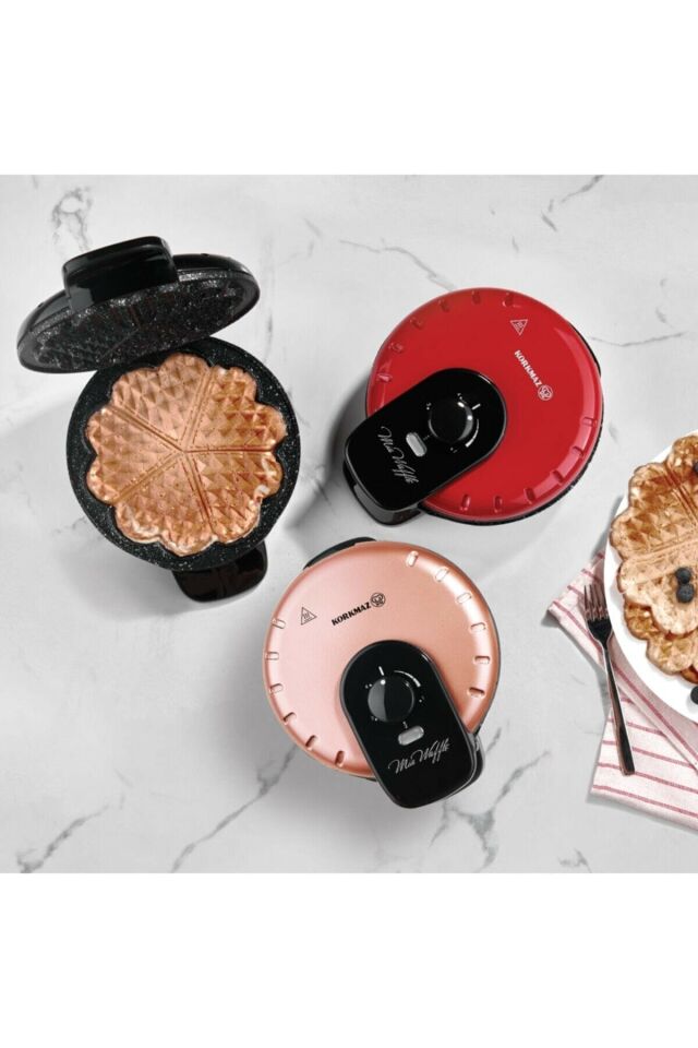 Mia Red Waffle Maker