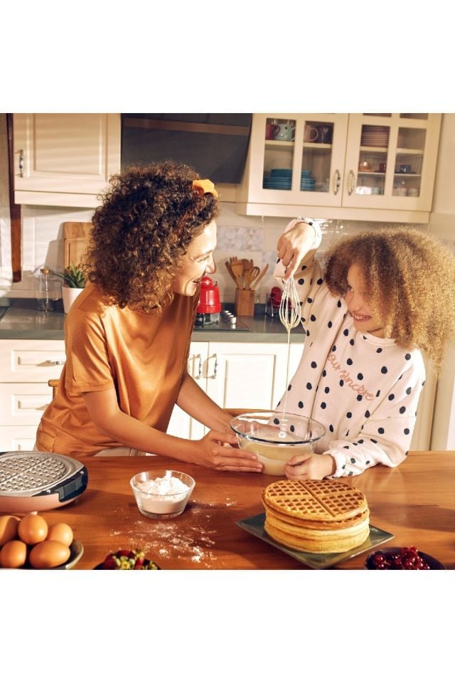 Funday Glossy Violet Removable Plate Waffle Maker 1000W