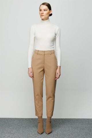 Ghisa Slit Trousers BEIGE