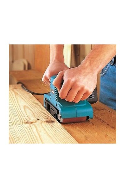 Makita 9911 Tank Zımpara Makinası Devir Ayarlı