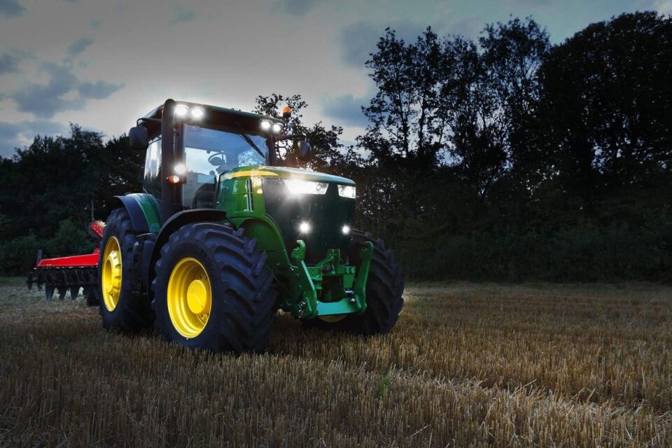 Hella Off-Road Led Lamba 12V-24V Valuefit R1500 1G0357101-012