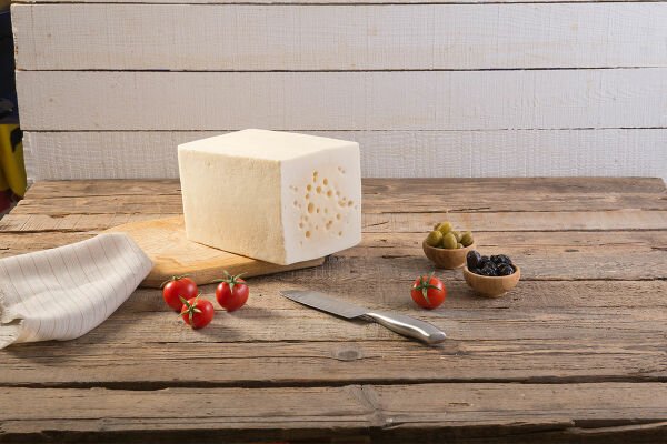 Mihaliç (Kelle) Peyniri 500 Gr Az Tuzlu