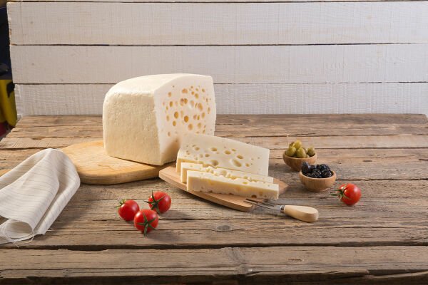 Mihaliç (Kelle) Peyniri 500 Gr Orta Tuzlu