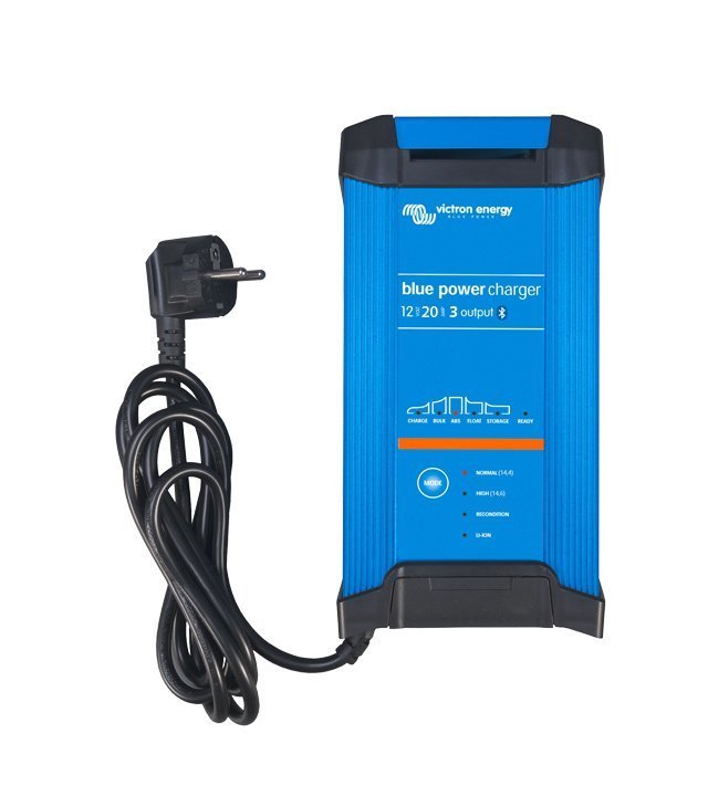 Victron Energy Blue Smart IP22 Charger 12/30 (1) BPC123047002