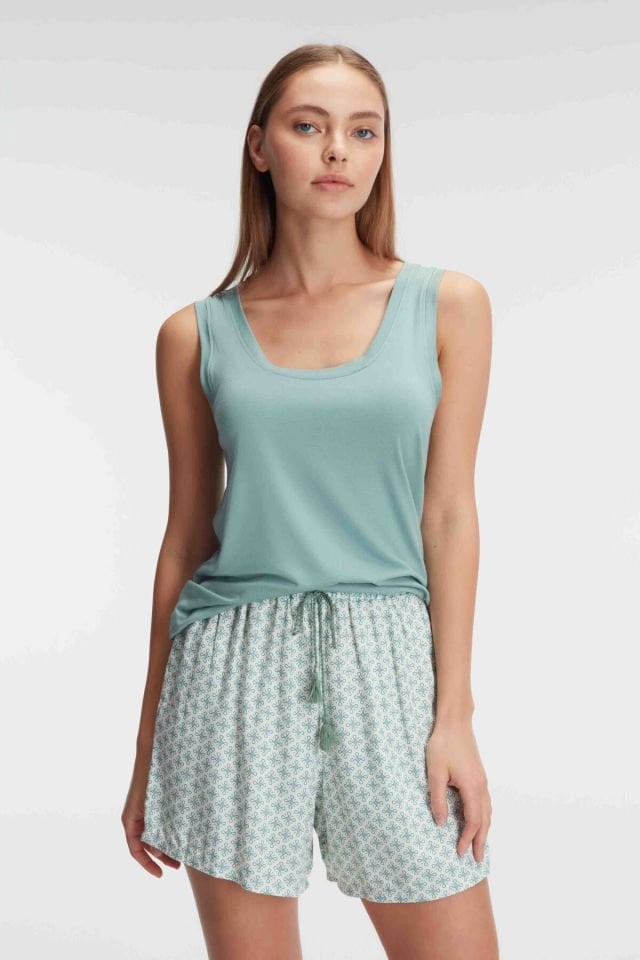 Anıl 9920 Kolsuz Sıfır Kol Oyuk U Yaka Kadın Viskon Çiçek Desenli Yazlık Örme Kısa Pijama Takımı