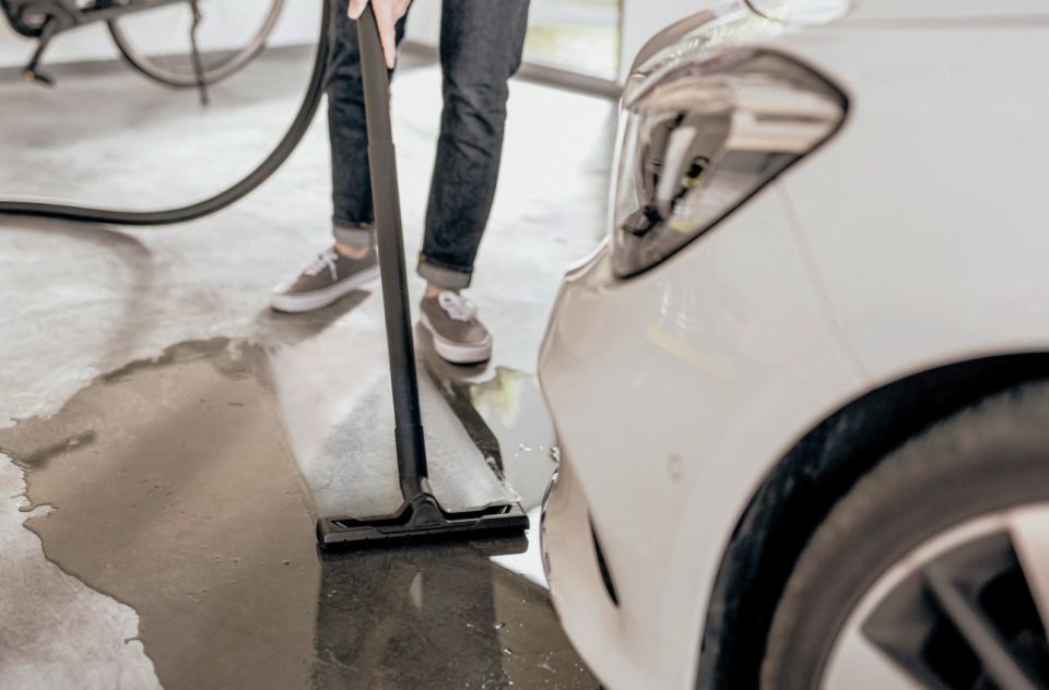 Karcher KWD 3 S V-15/4/20 Limited Edition 1000 W Islak Kuru Süpürge