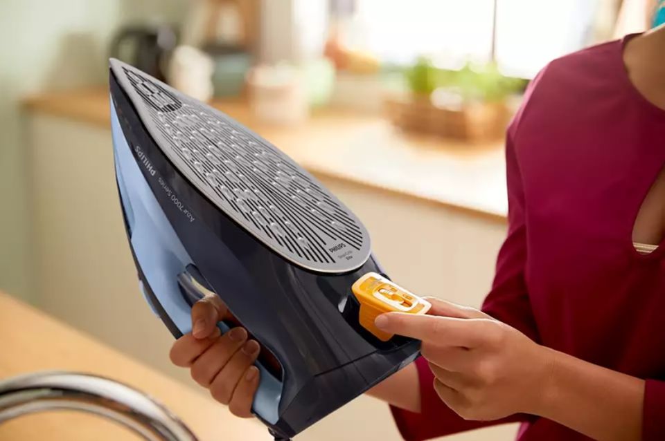 Philips 7000 Serisi DST7041/20 2800 W Buharlı Ütü