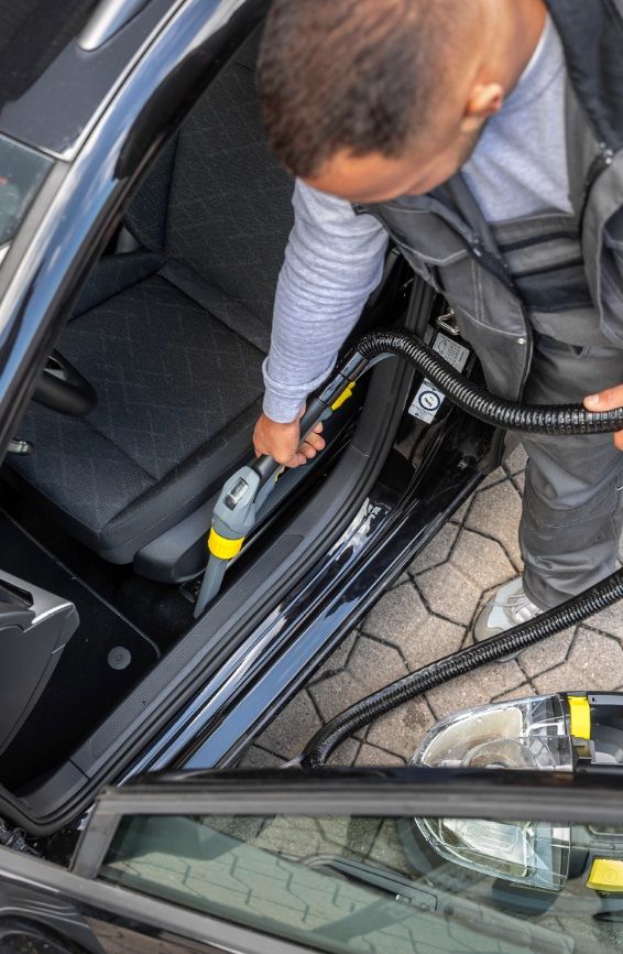 Karcher Puzzi 8/1 C Halı Yıkama Makinesi
