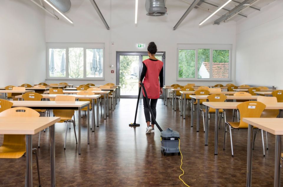 Karcher T11/1 Classic HEPA 850 W Toz Torbalı Süpürge
