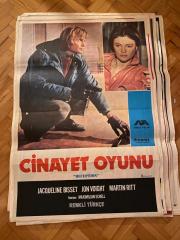 CİNAYET OYUNU FİLMİNİN AFİŞİ OYNAYANLAR: JACQUELINE BISSET, JON VOIGHT, MARTIN RITT YÖNETMEN: MAXIMILIAN SCHELL