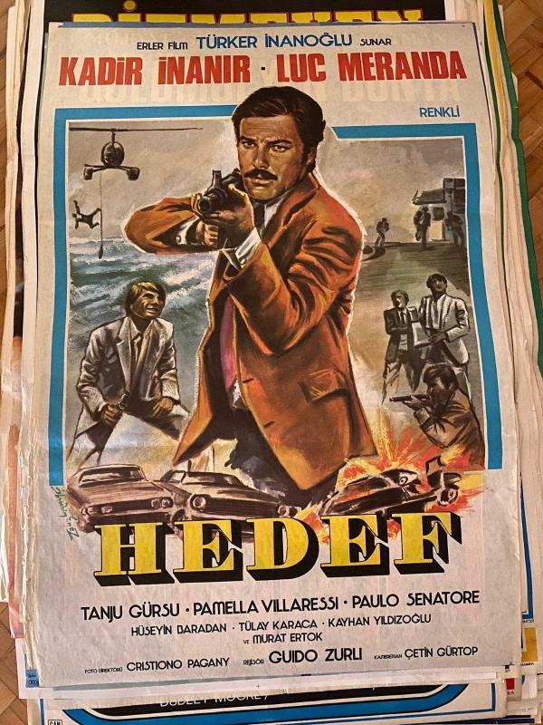 HEDEF FİLMİNİN AFİŞİ OYNAYANLAR: KADİR İNANIR, LUC MERANDA, TANJU GÜRSU