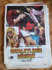 HAYALETLERİN DÖNÜŞÜ FİLMİNİN AFİŞİ OYNAYANLAR: TONY KENDALL, FERNANDO SANCHO YÖNETMEN: JOSEPH HARVEST