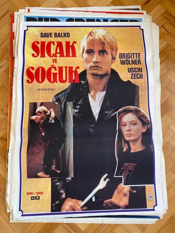 SICAK VE SOĞUK FİLMİNİN AFİŞİ OYNAYANLAR: DAVE BALKO, BRİGİTTE WÖLNER, USCHI ZECH