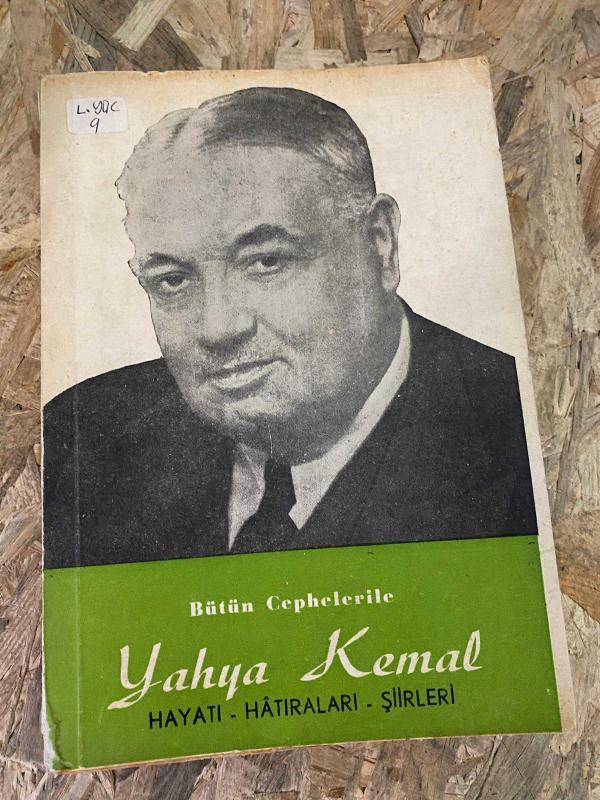Bütün Cephelerile Yahya Kemal Hayatı - Hatıraları - Şiirleri | Hamle Matbaası 1962