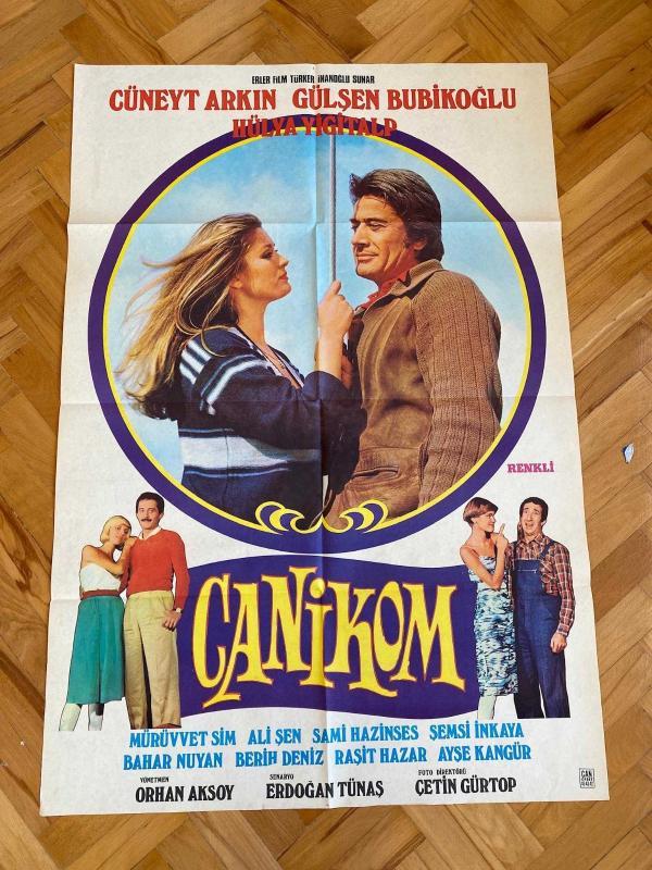 CANİKOM FİLMİNİN AFİŞİ OYNAYANLAR: CÜNEYT ARKIN, GÜLŞEN BUBİKOĞLU, MÜRÜVVET SİM, ALİ ŞEN