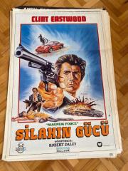 SİLAHIN GÜCÜ - MAGNUM FORCE FİLMİNİN ÇİZİM AFİŞİ ( CLINT EASTWOOD - HAL HOLBROOK, MITCHELL RYAN )