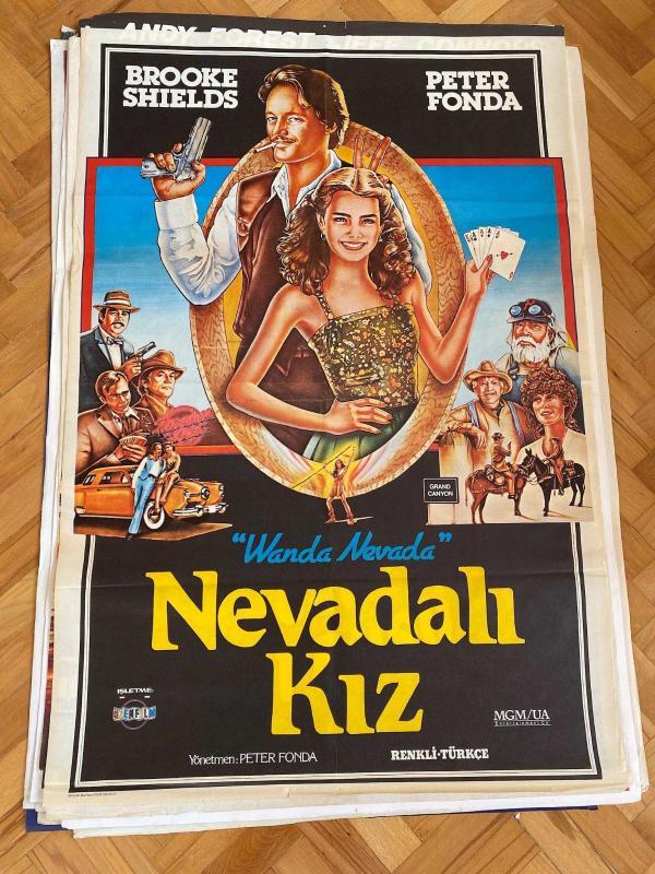 NEVADALI KIZ FİLMİNİN AFİŞİ OYNAYANLAR: PETER FONDA, BROOKE SHIELDS YÖNETMEN: PETER FONDA