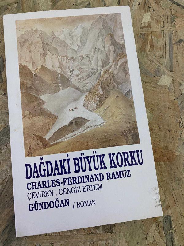 DAĞDAKİ BÜYÜK KORKU - GÜNDOĞAN YAYINLARI 1995