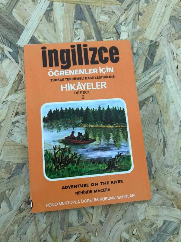İNGİLİZCE ÖĞRENENLER İÇİN HİKAYELER ( DERECE 2) - NEHİRDE MACERA