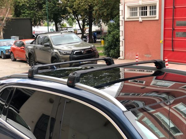 TOGG T10X 2023 2024  ARACA ÖZEL ARA ATKI SİYAH