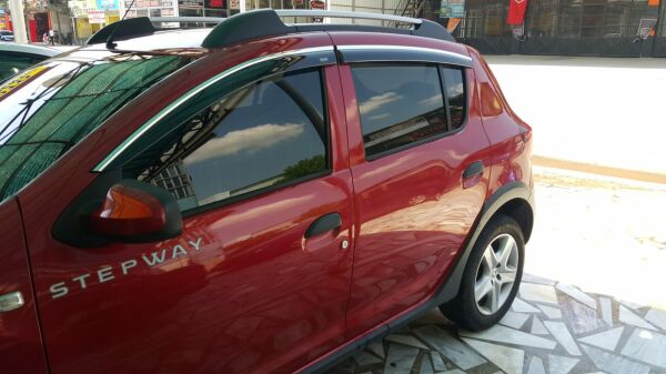 DACİA SANDERO 2013 2014 2015 2016 2017 2018 2019 2020 MODEL KROMLU CAM RÜZGARLIĞI