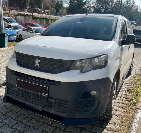 YENİ PARTNER ARACA ÖZEL ÖN TAMPON LİP 2021 2022 2023 2024 2025