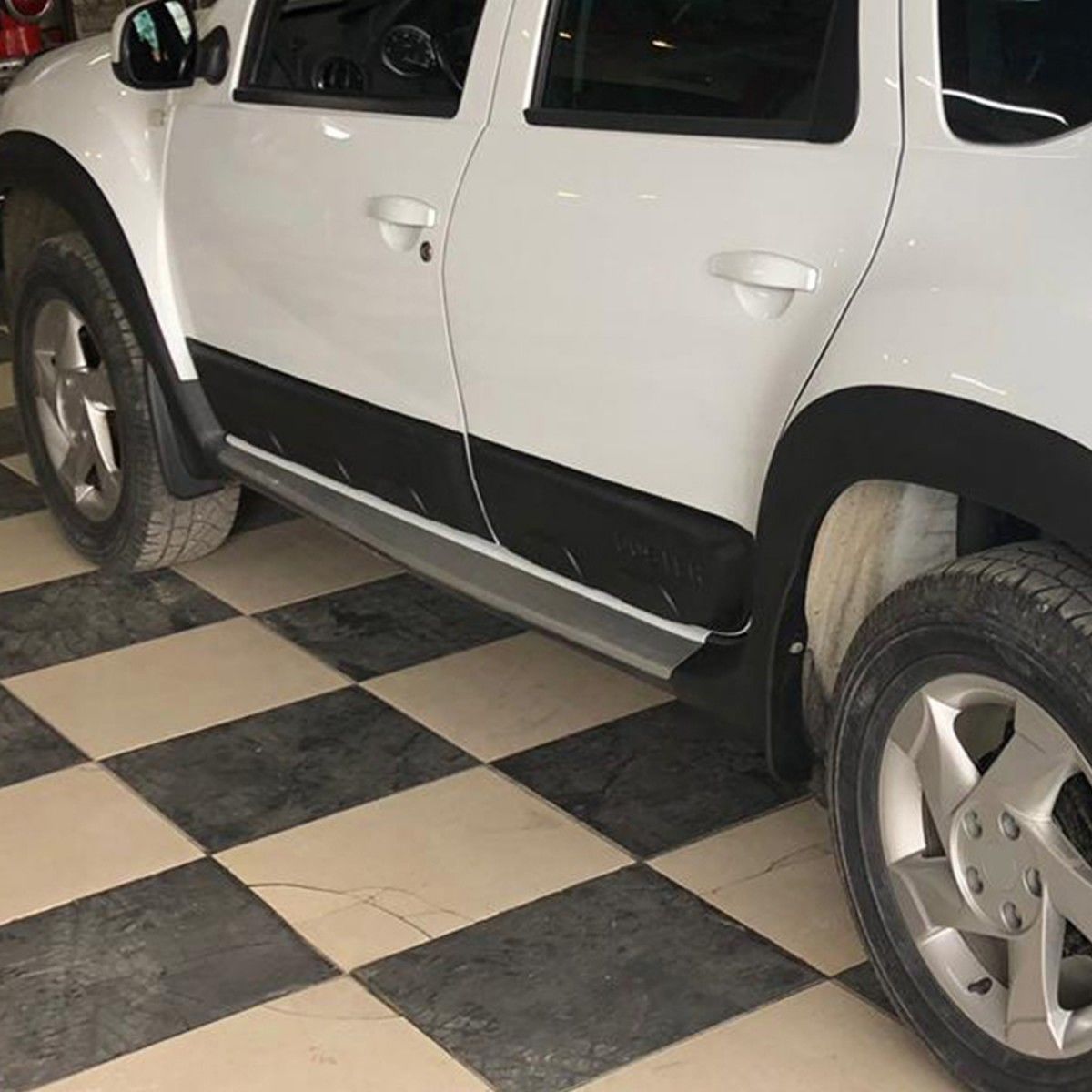 Dacia Duster Kapı Koruma Dodik 2010-2013 Yılı Arası 4 Parça
