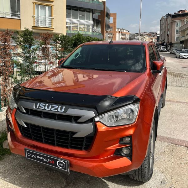 D MAX ARACA ÖZEL ÖN KAPUT KORUYUCU RÜZGARLIGI 2021 2022 2023 2024 2025